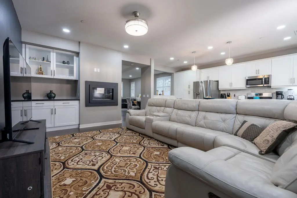 68c666bd44af1_Interior-6